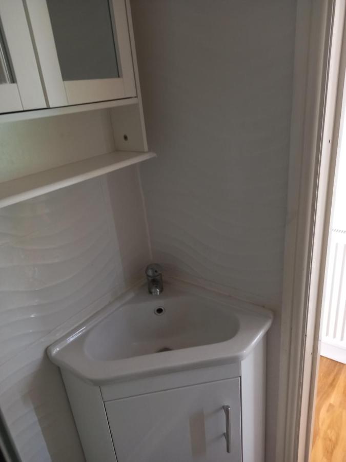 Larchmont Stay Side En Suite With Small Double Bed 莱切斯特 外观 照片